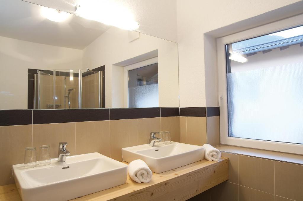 Anblick Appartement With Lake View Zell am See Ruang foto